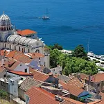 Gorgeous Apartment In Vodice Apartamento *