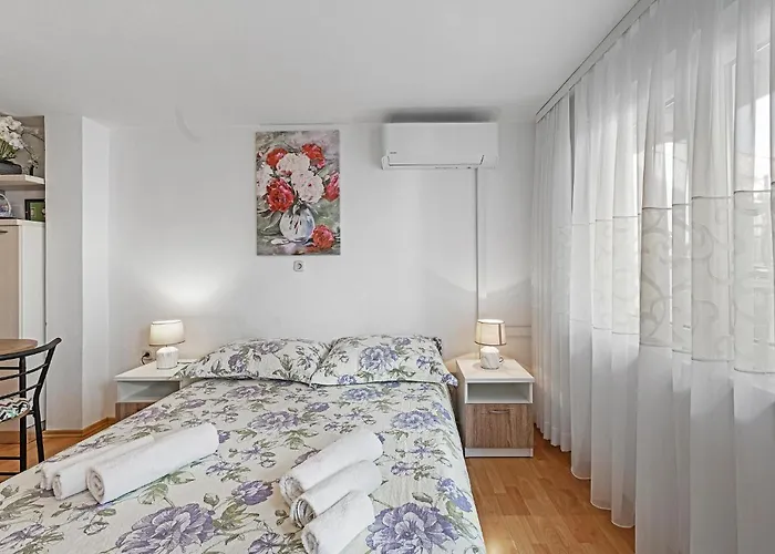 Amazing In Appartement Vodice