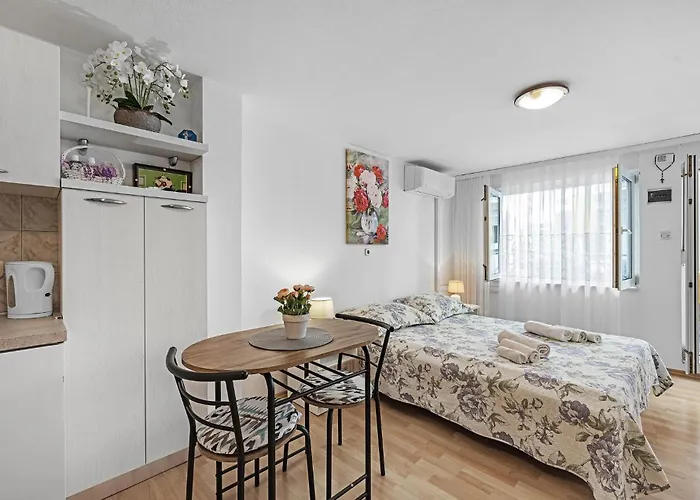 Amazing In Appartement Vodice